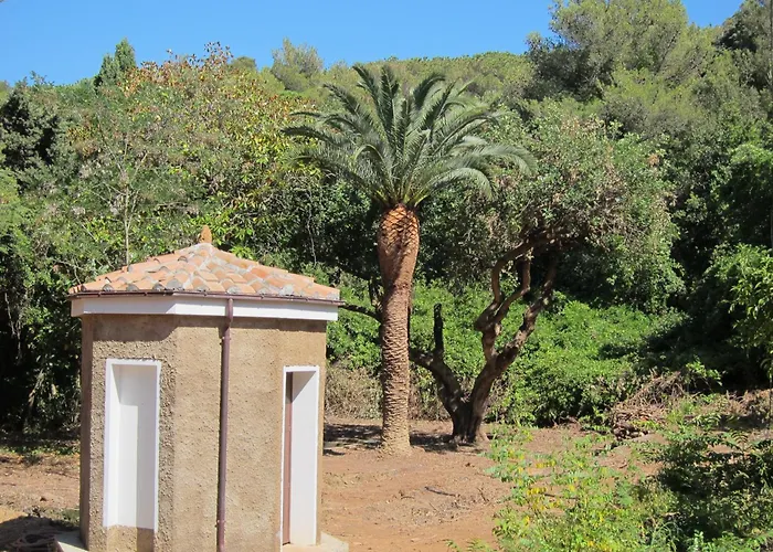 ベッド・アンド・ブレックファスト Capo Pero